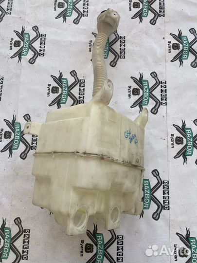 Бачок стеклоомывателя Lexus Rx350 2006