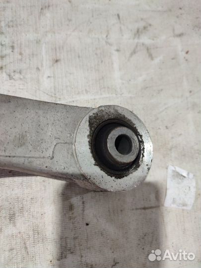 Рычаг подпружинный задний Nissan Teana J32