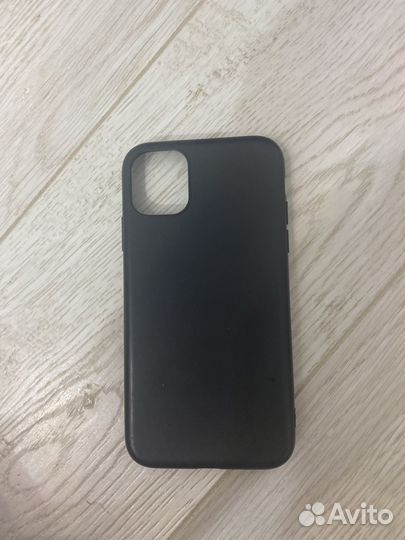Чехол на iPhone 11