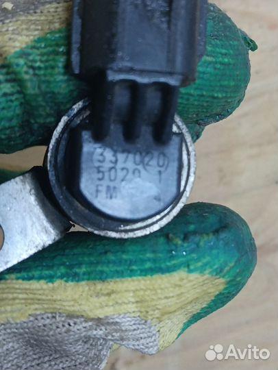 Датчик vvt-i (клапан vvt-i) Toyota 337010-501021