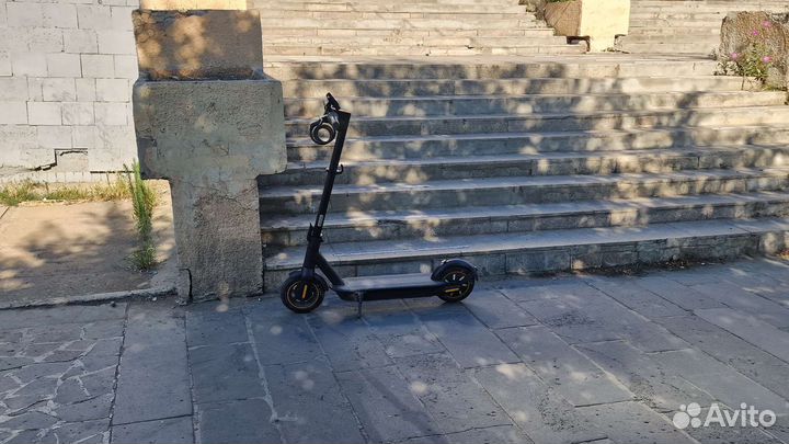 Электро самокат Ninebot G30P