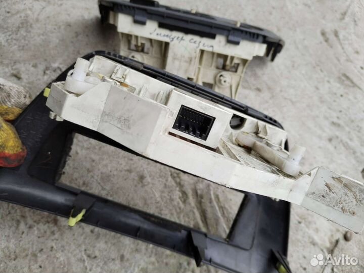 Блок управления печкой Митсубиси Лансер 9/седиа