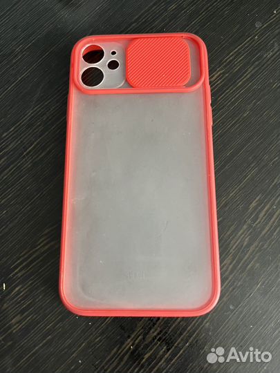 Чехлы на iPhone 11