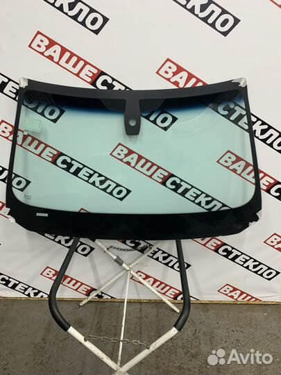 Лобовое стекло BMW 5 F10/11