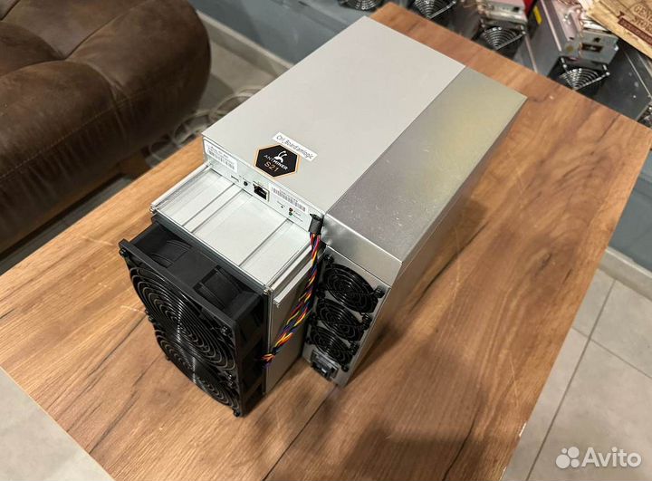 Асик Antminer S21 200th