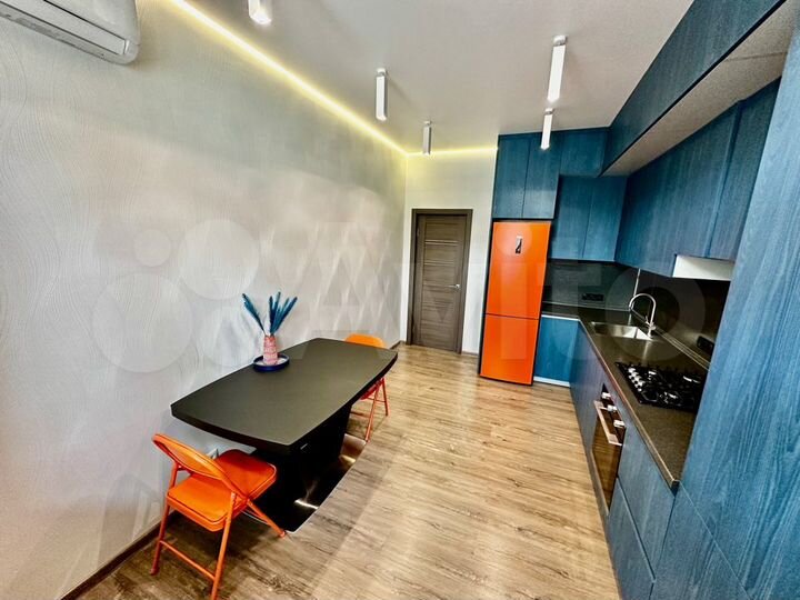 2-к. квартира, 70 м², 10/14 эт.