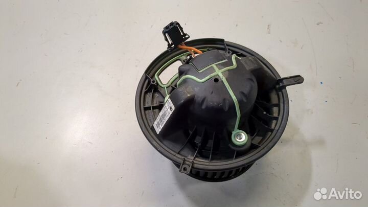 Двигатель отопителя BMW X1 (E84)