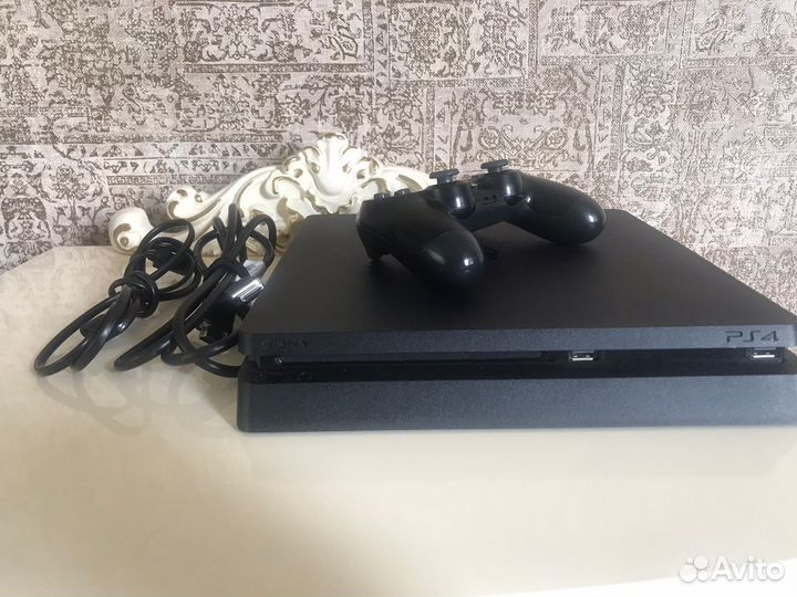 Sony playstation 4 PS4 slim