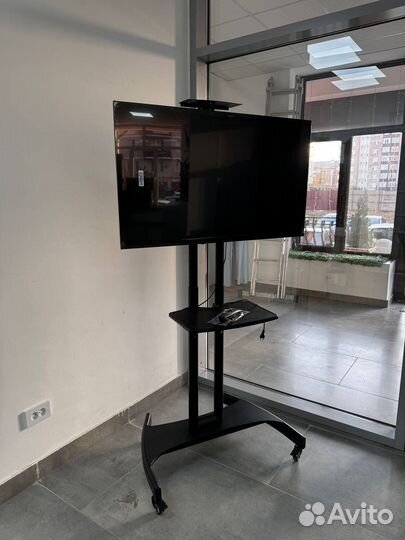 Кронштейн для телевизора