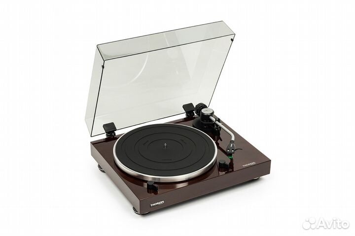 Проигрыватель винила thorens TD 204