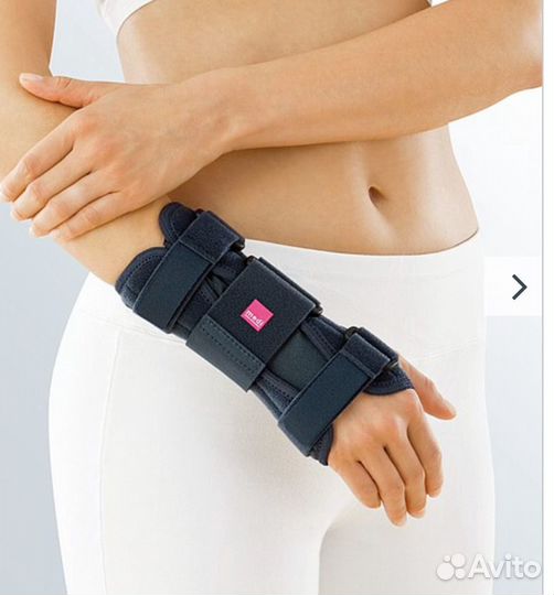 Бандаж лучезапястный компрессионный manumed