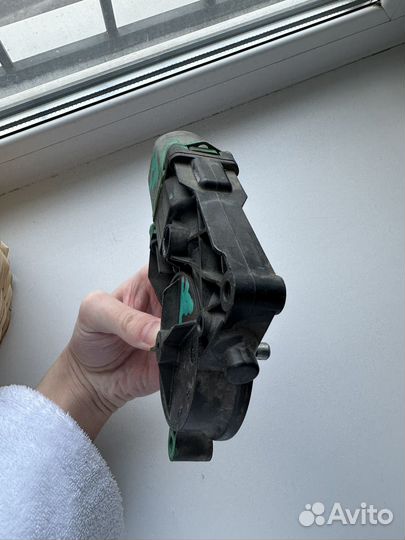 Электродвигатель стеклоподъемника Chevrolet Cruze