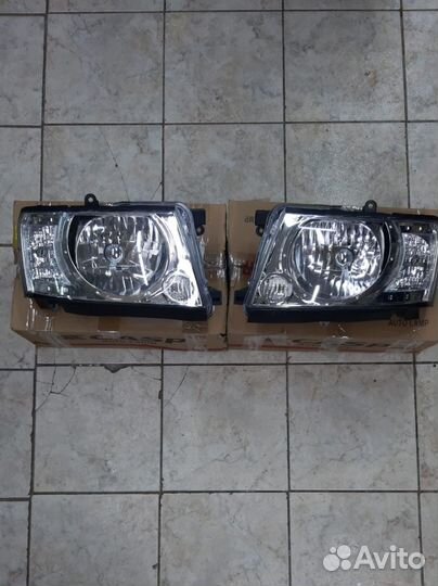 Фары Nissan patrol y61