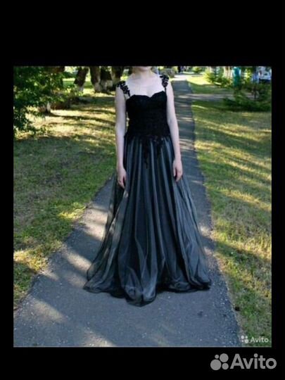 Вечернее платье