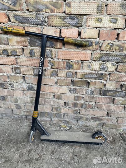 Трюковой самокат