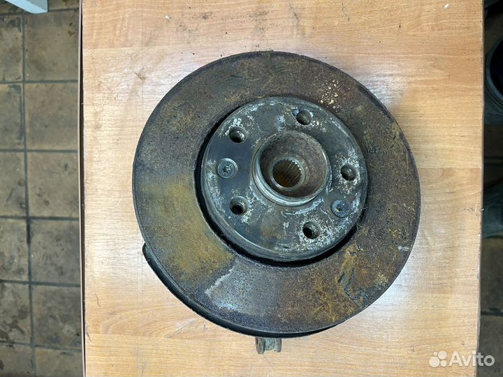 Клак поворотный передний левый Renault Kaptur