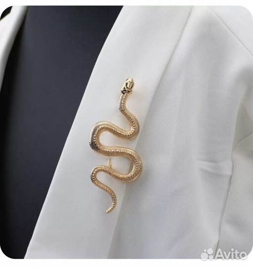 Брошь змея