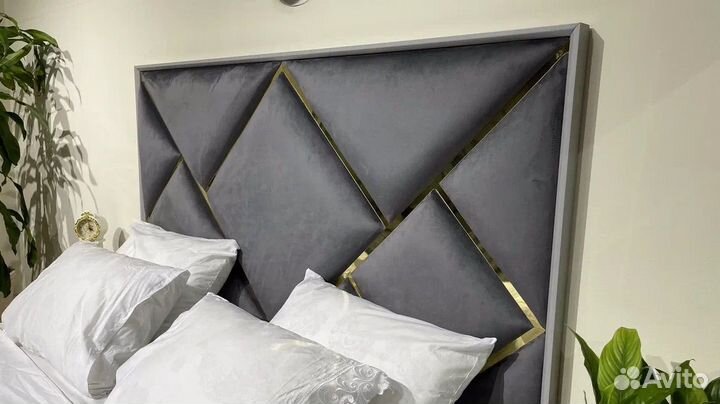 Кровать двухспальная