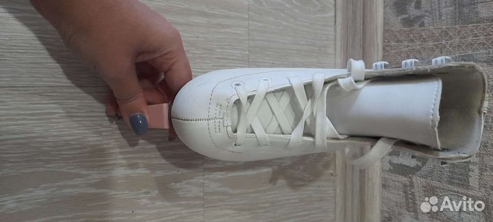 Коньки фигурные