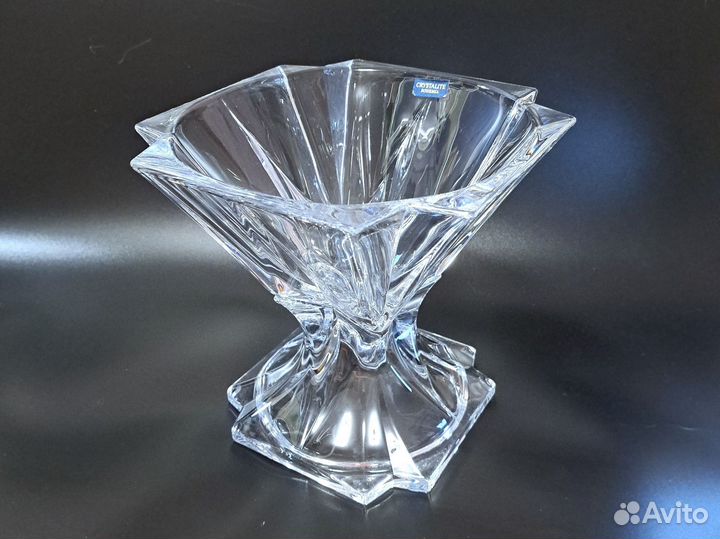 Ваза хрустальная из богемского хрусталя Чехия