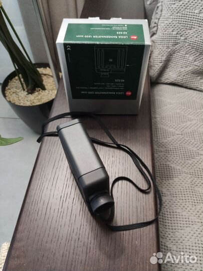 Лазерный дальномер leica
