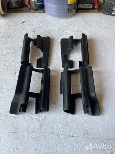 Заглушки салазок сиденья mercedes w213