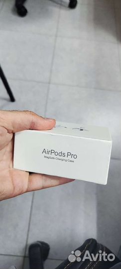 Наушники AirPods Pro новые