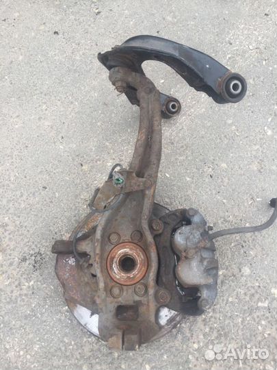 Nissan Pathfinder R51 05 - Кулак поворотный Б\У