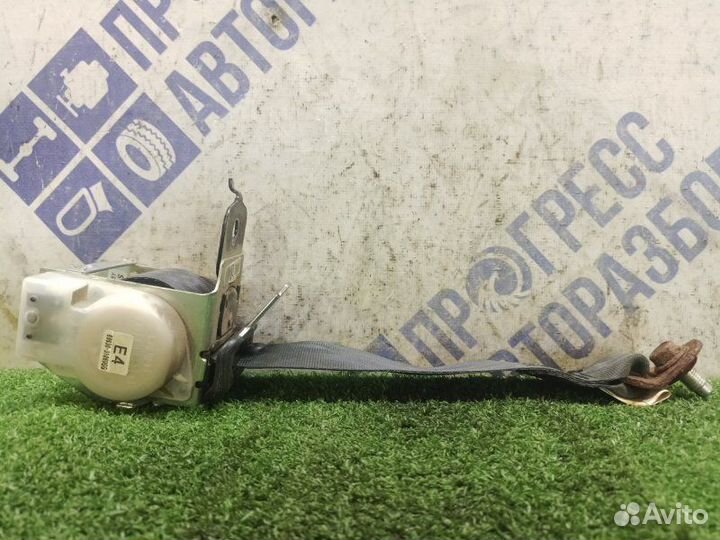 Ремень безопасности задний правый Nissan Almera