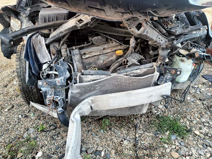 Opel Corsa d 1.2 Робот (В разборе)