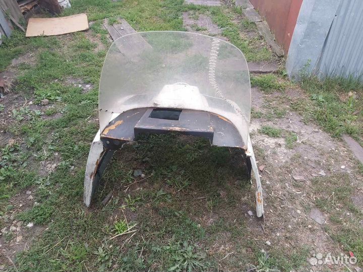 Капот на буран