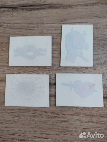 Наклейки, сводилки, карточки из 1990-х и 2000-х