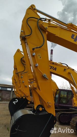 Гусеничный экскаватор ЧЕТРА Е210-NC, 2025