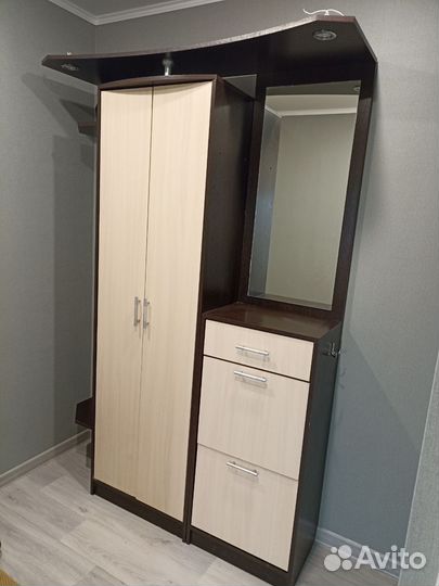 Шкаф в прихожую бу