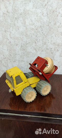 Игрушка СССР бетомешалка