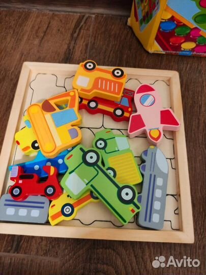 Развивающие игрушки для малышей пакетом