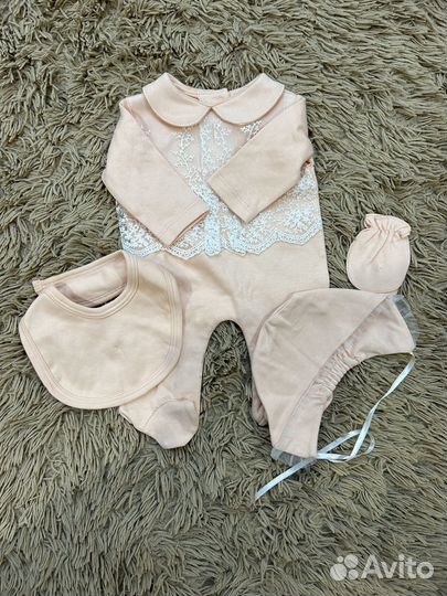 Комплект для новорожденной девочки