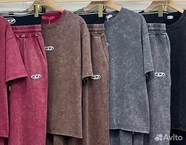 Спортивный костюм женский