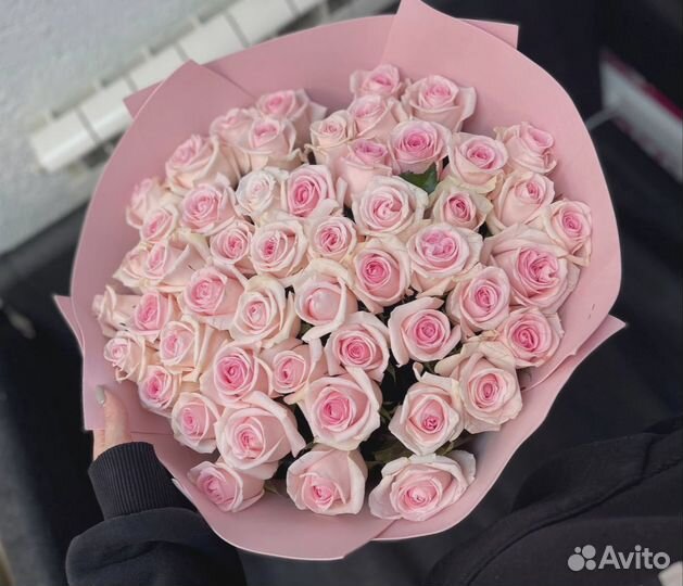 Роз крупная, букет красных белых, цветы казань