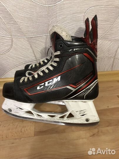 Коньки CCM Jetspeed ft 380 и новые стаканы