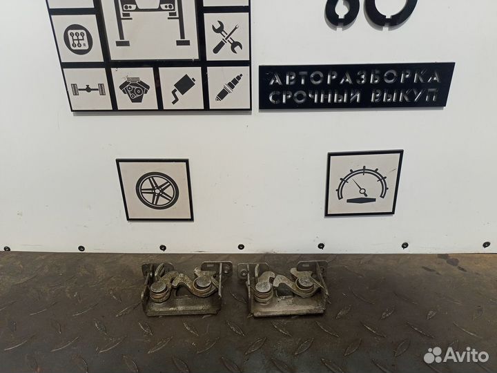 Замок капота для BMW 5-serie E60/E61