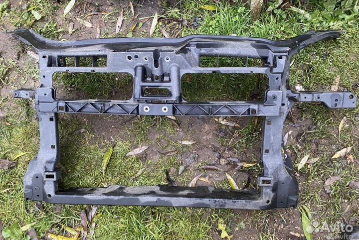 Телевизор,панель,радиатора фольксваген Golf5,Jeta5