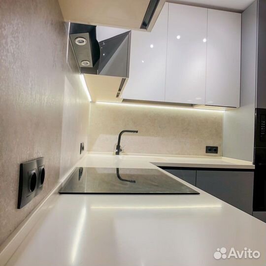 Кухонный гарнитур на заказ. Гapaнития дo 10 лeт