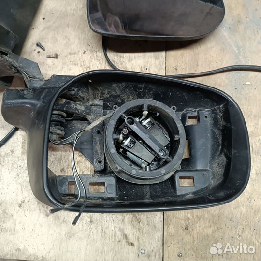 Toyota corolla 150 левое зеркало
