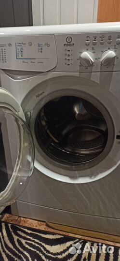 Стиральная машина бу indesit wisl85