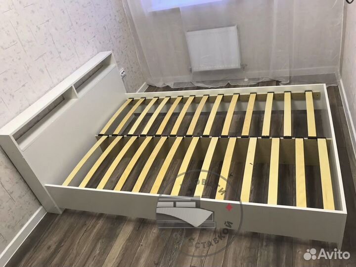 Кровать двуспальная