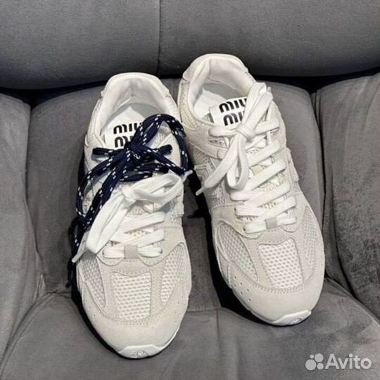 Кроссовки Miu Miu x New Balance 530