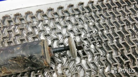 Амортизатор задний mitsubishi pajero 4 (2DN01MF01)