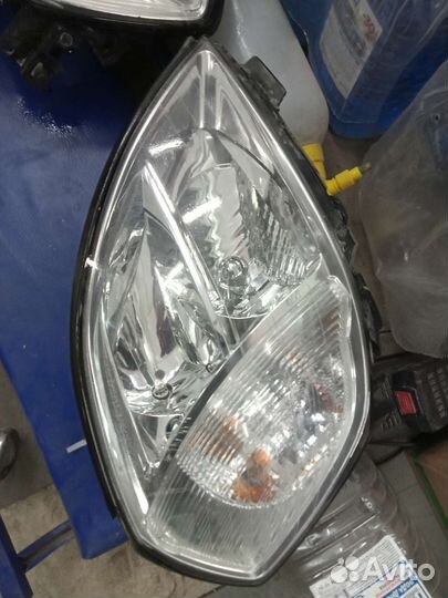Фары Ниссан Тиана