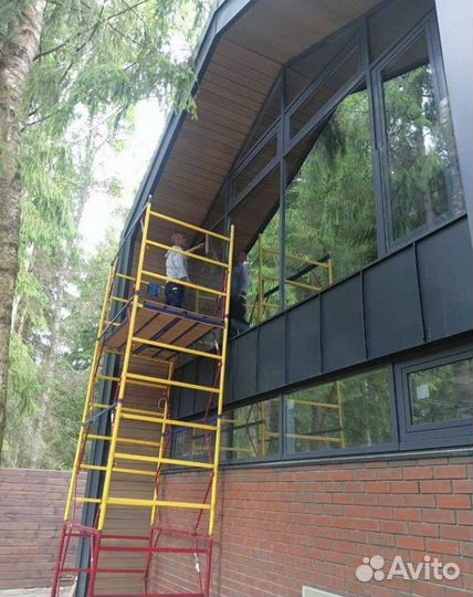 Высотное мытьё окон, витражей и фасада